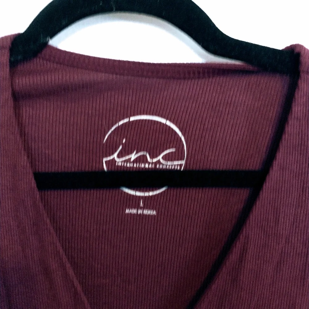 INC purple v neck top with half sleeves size large, ribbed top